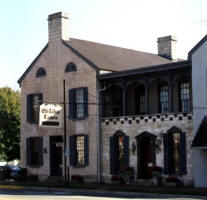 Old Talbott Tavern and Bed & Breakfast